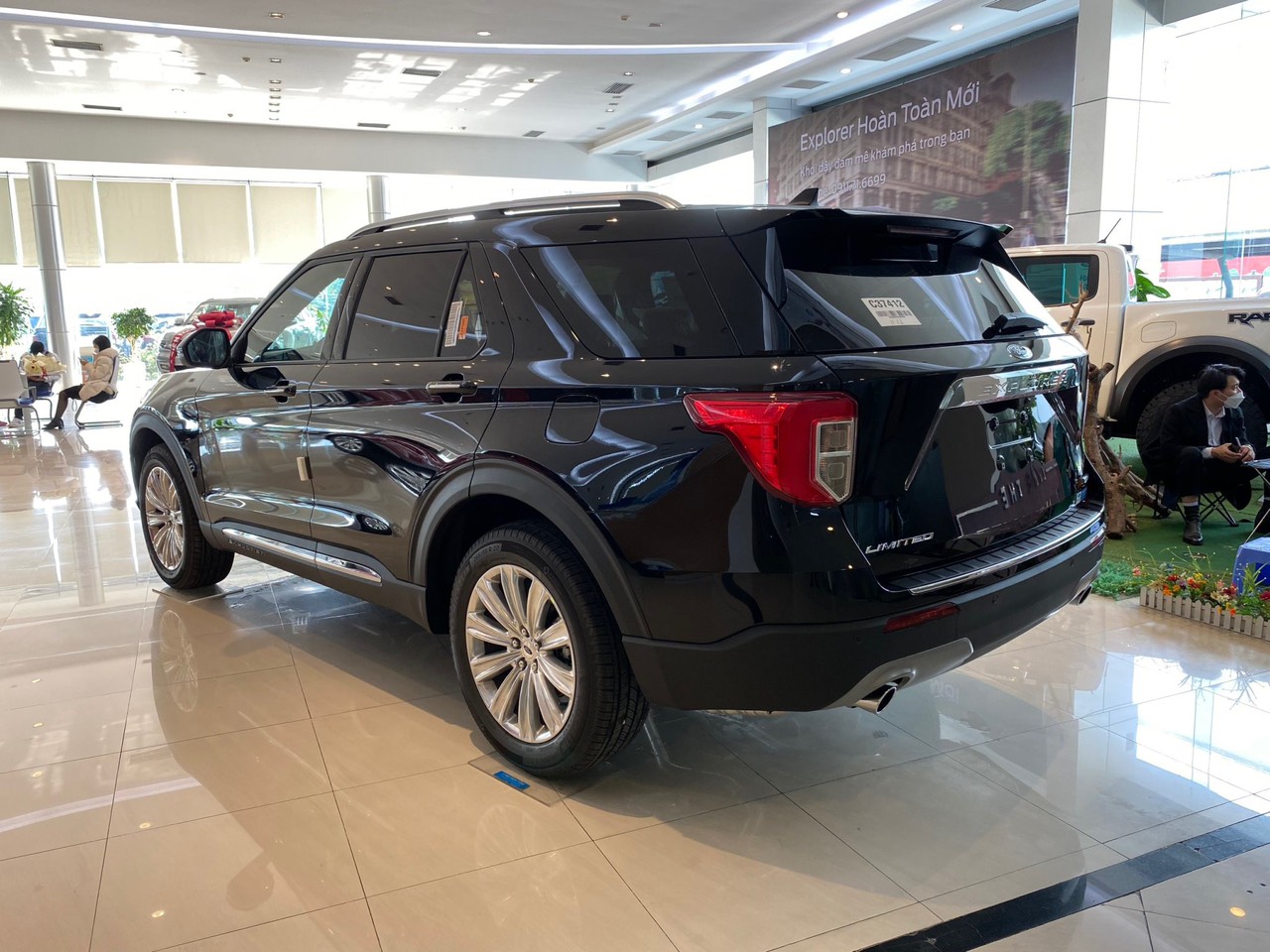 anh-thuc-te-ford-explorer-2022